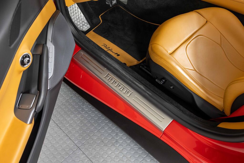 Certified 2022 Ferrari Portofino M image 43