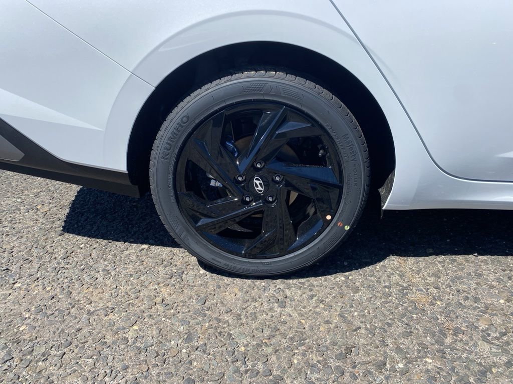 New 2026 Hyundai Elantra Sport FWD image 8