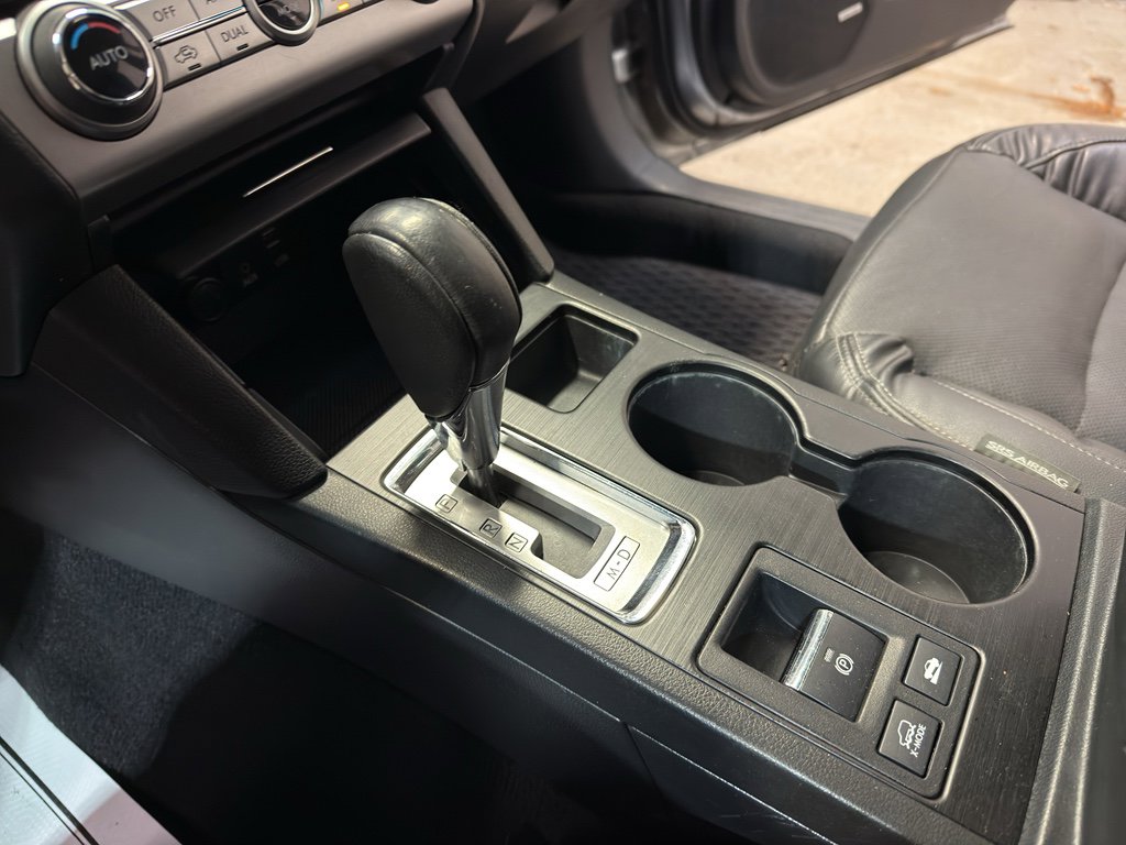 Used 2015 Subaru Outback 2.5i Limited image 19
