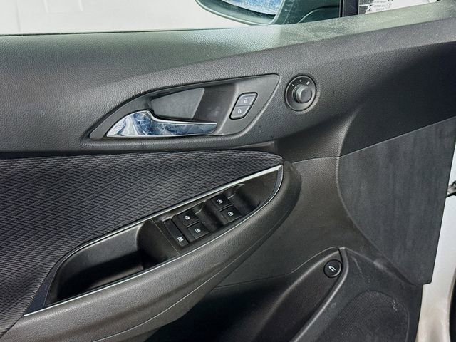 Used 2017 Chevrolet Cruze LT image 19