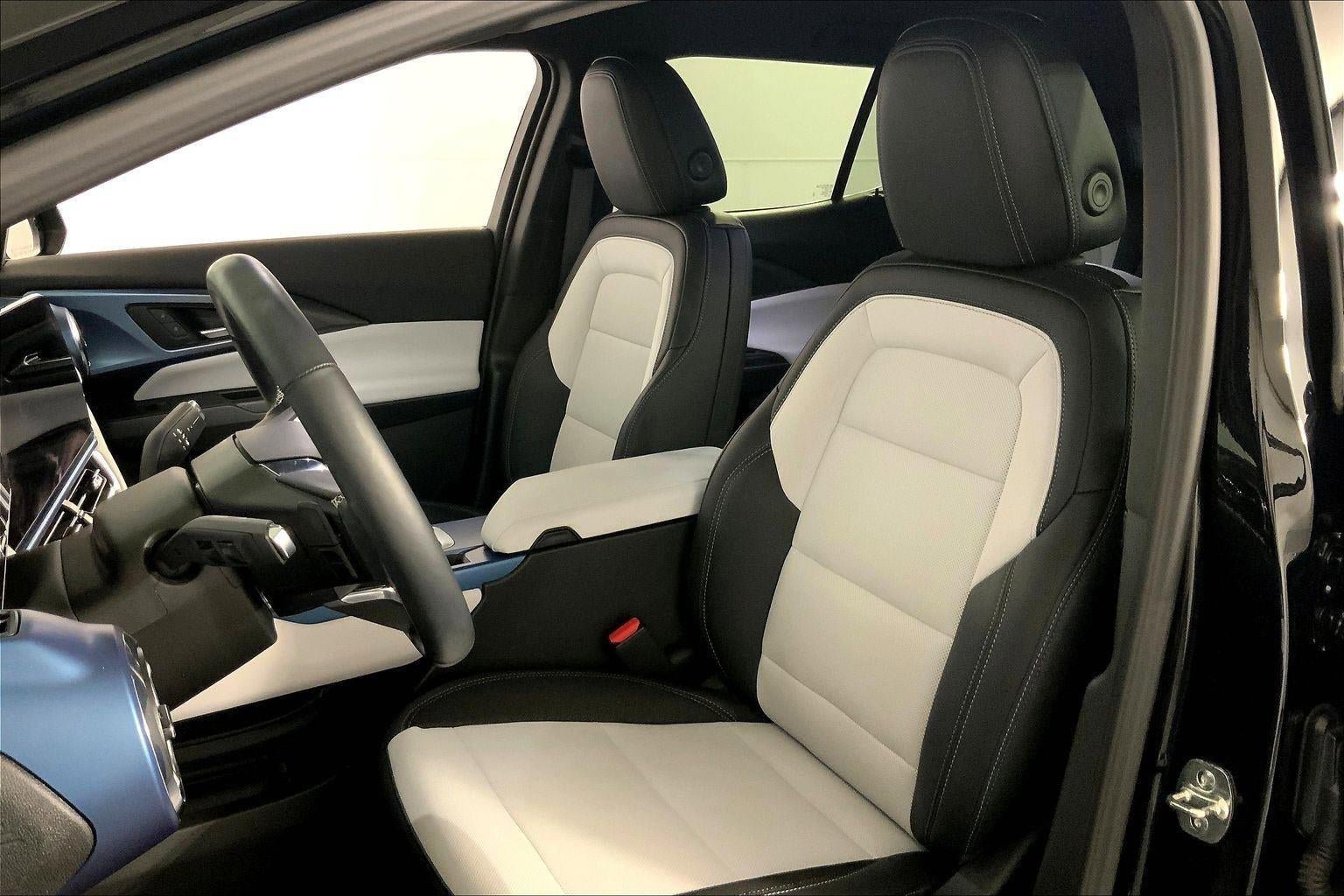 Used 2025 Chevrolet Equinox EV LT image 22