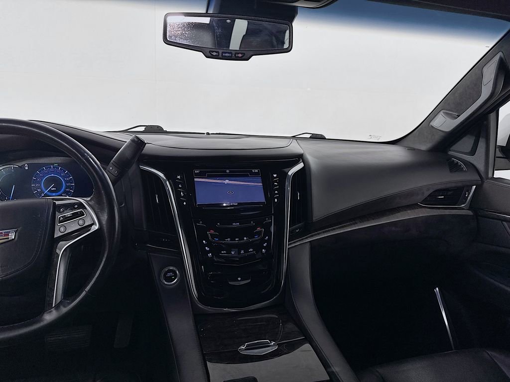 Used 2016 Cadillac Escalade Platinum image 24