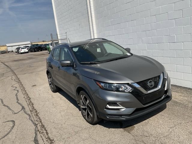 Used 2022 Nissan Rogue Sport SL image 1