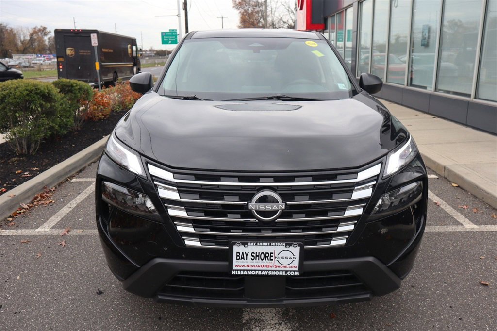 Certified 2025 Nissan Rogue S image 5