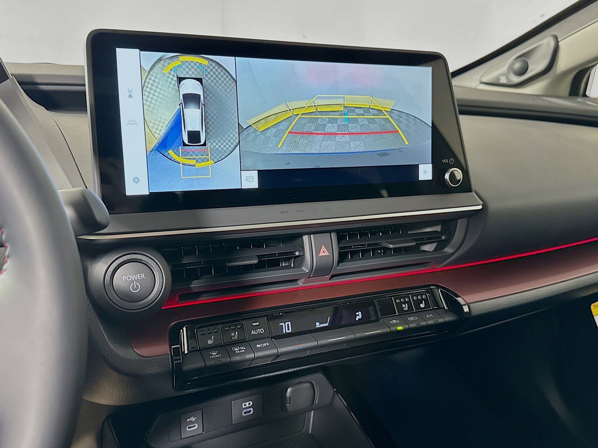 New 2026 Toyota Prius Plug-In Hybrid FWD image 16