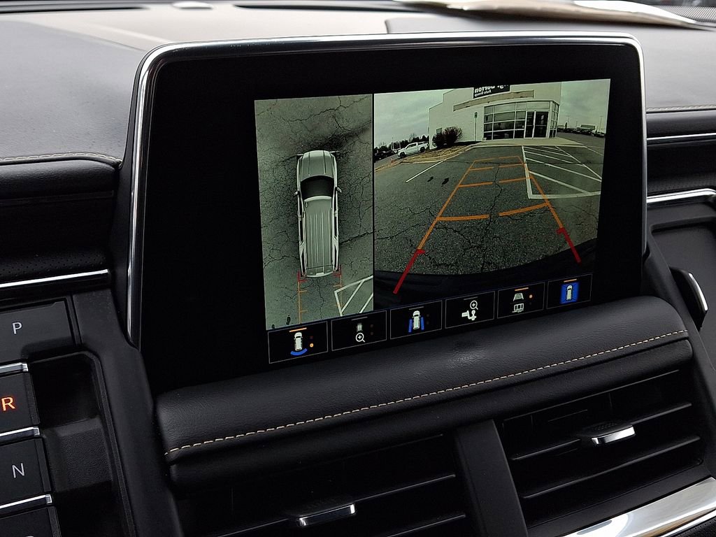 Used 2022 GMC Yukon SLT w/ SLT Luxury Package image 18