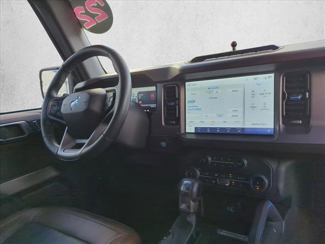 Certified 2022 Ford Bronco Outer Banks w/ Sasquatch Package image 27