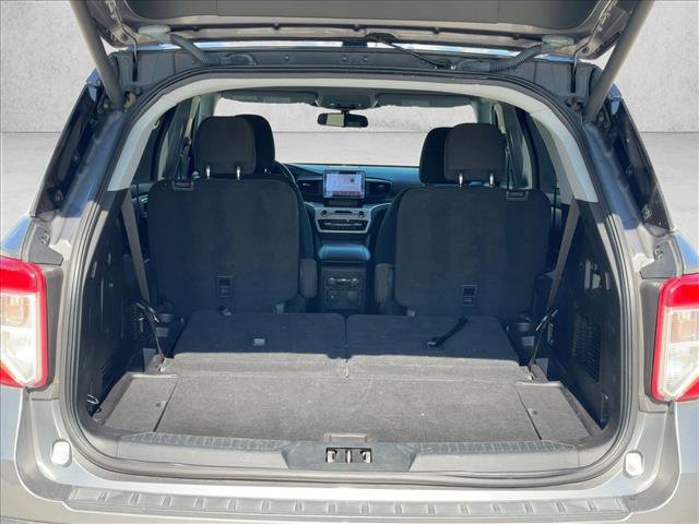 Used 2021 Ford Explorer XLT image 6