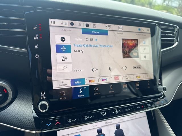 New 2026 Jeep Grand Wagoneer Summit image 18