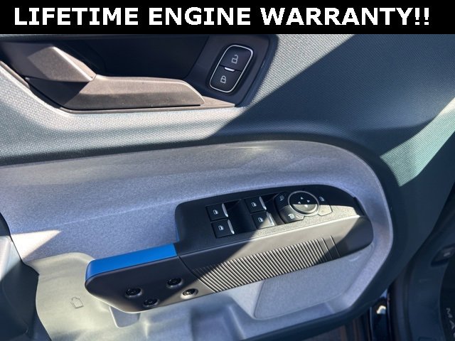 New 2025 Ford Maverick XLT image 11