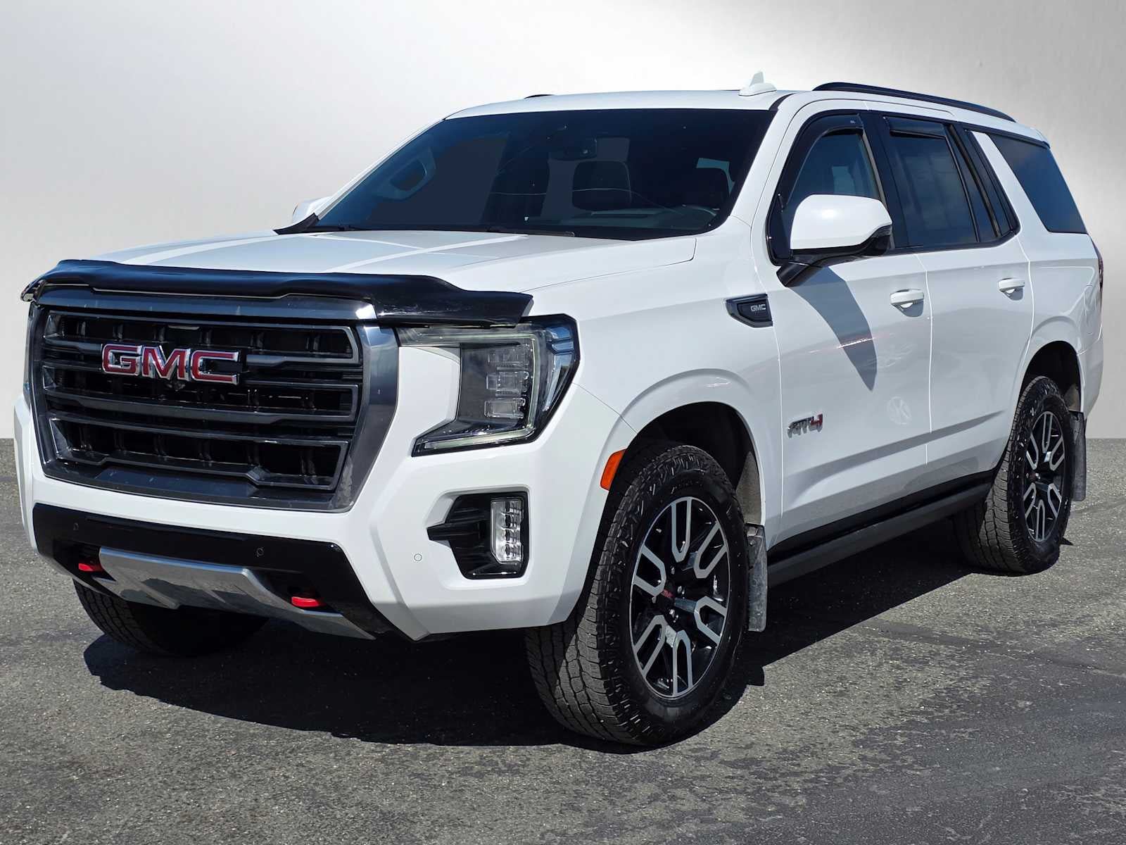 Used 2023 GMC Yukon AT4 w/ AT4 Premium Plus Package AWD/4WD image 7