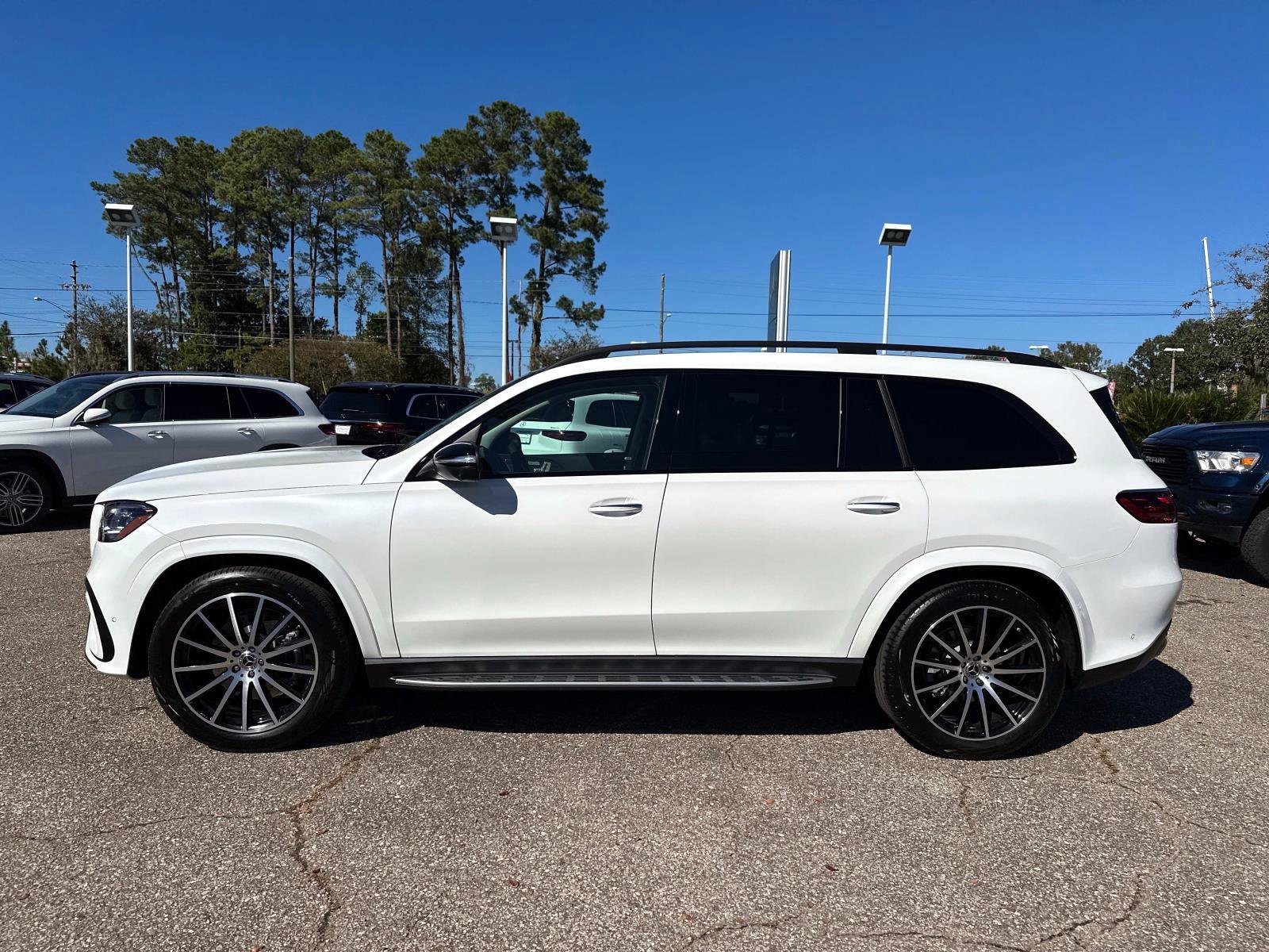 New 2026 Mercedes-Benz GLS 450 4MATIC image 2