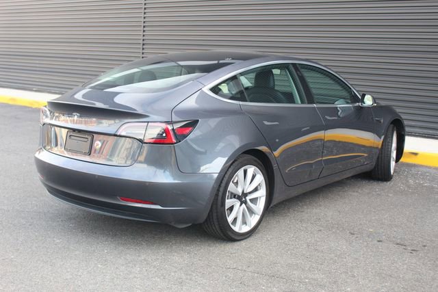 Used 2019 Tesla Model 3 Standard Range Plus image 8