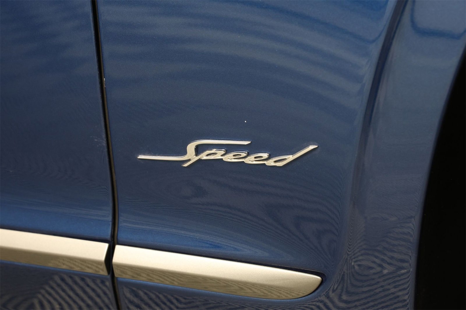 New 2025 Bentley Flying Spur Plug-In Hybrid image 16