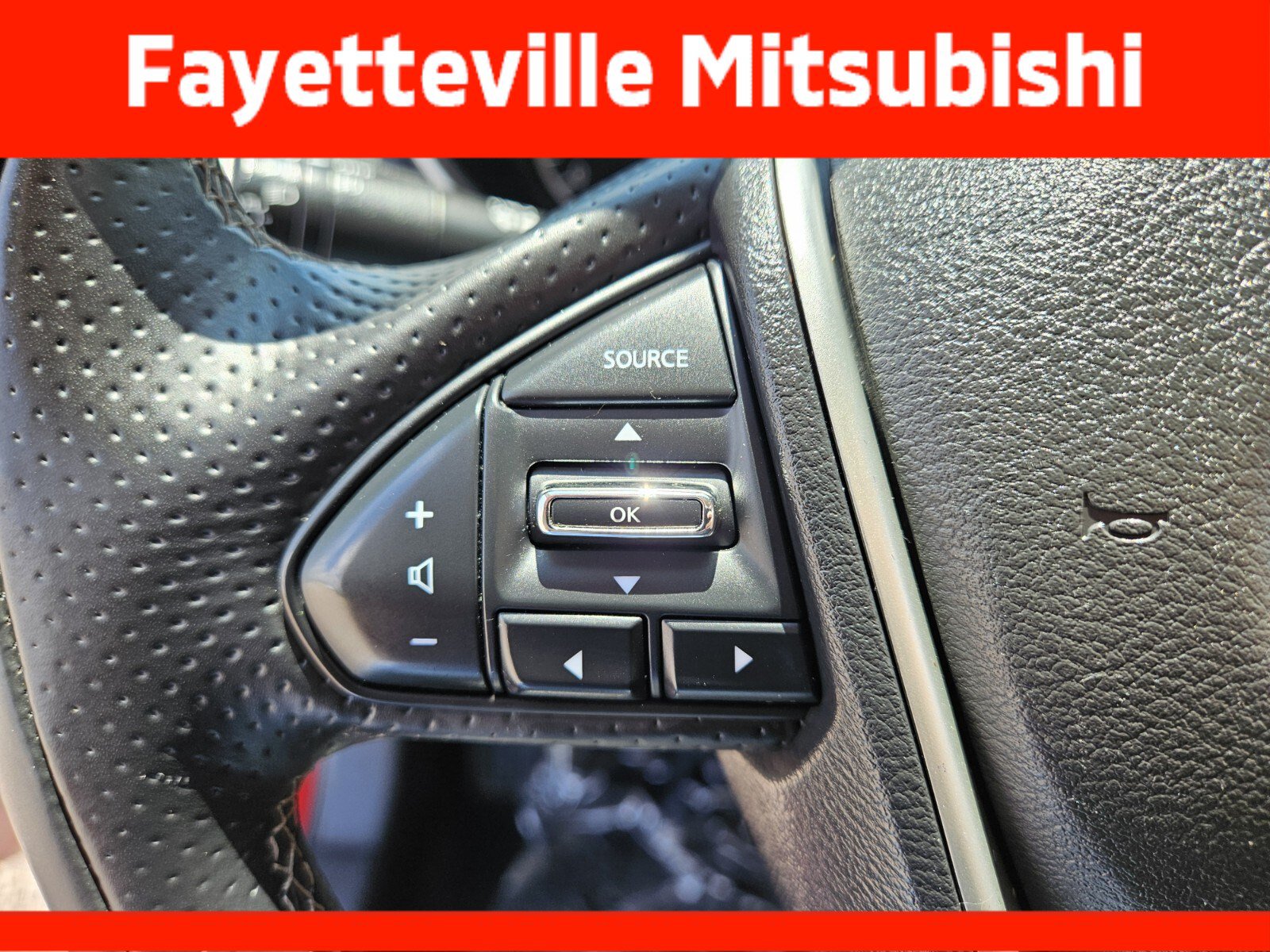 Used 2023 Nissan Maxima Platinum w/ Sport Mat Group FWD image 27