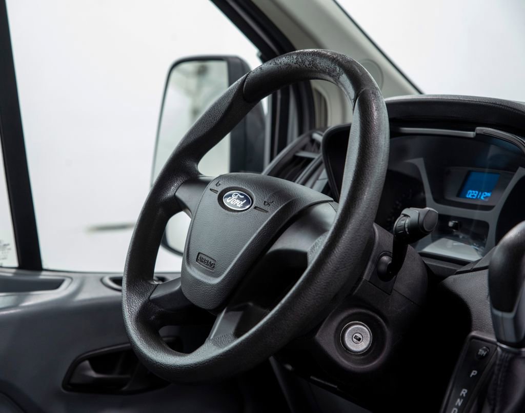 Used 2016 Ford Transit 150 130 Low Roof RWD image 18
