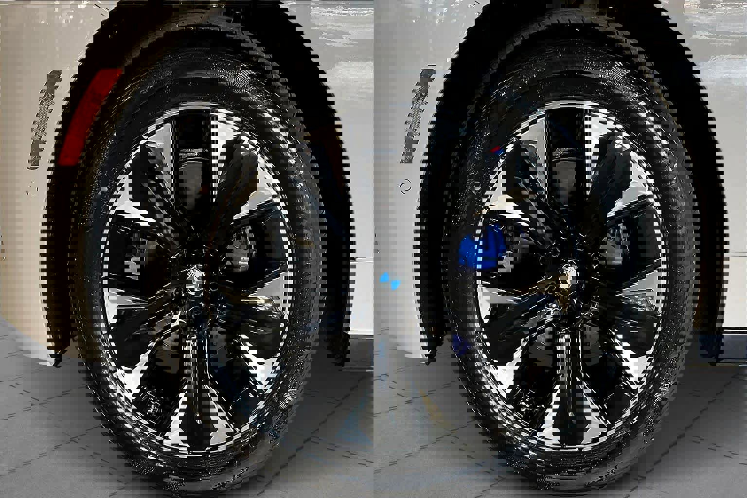 New 2026 BMW iX xDrive45 w/ M Sport Package image 11