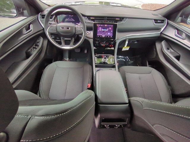 New 2026 Jeep Grand Cherokee Laredo X AWD/4WD image 33