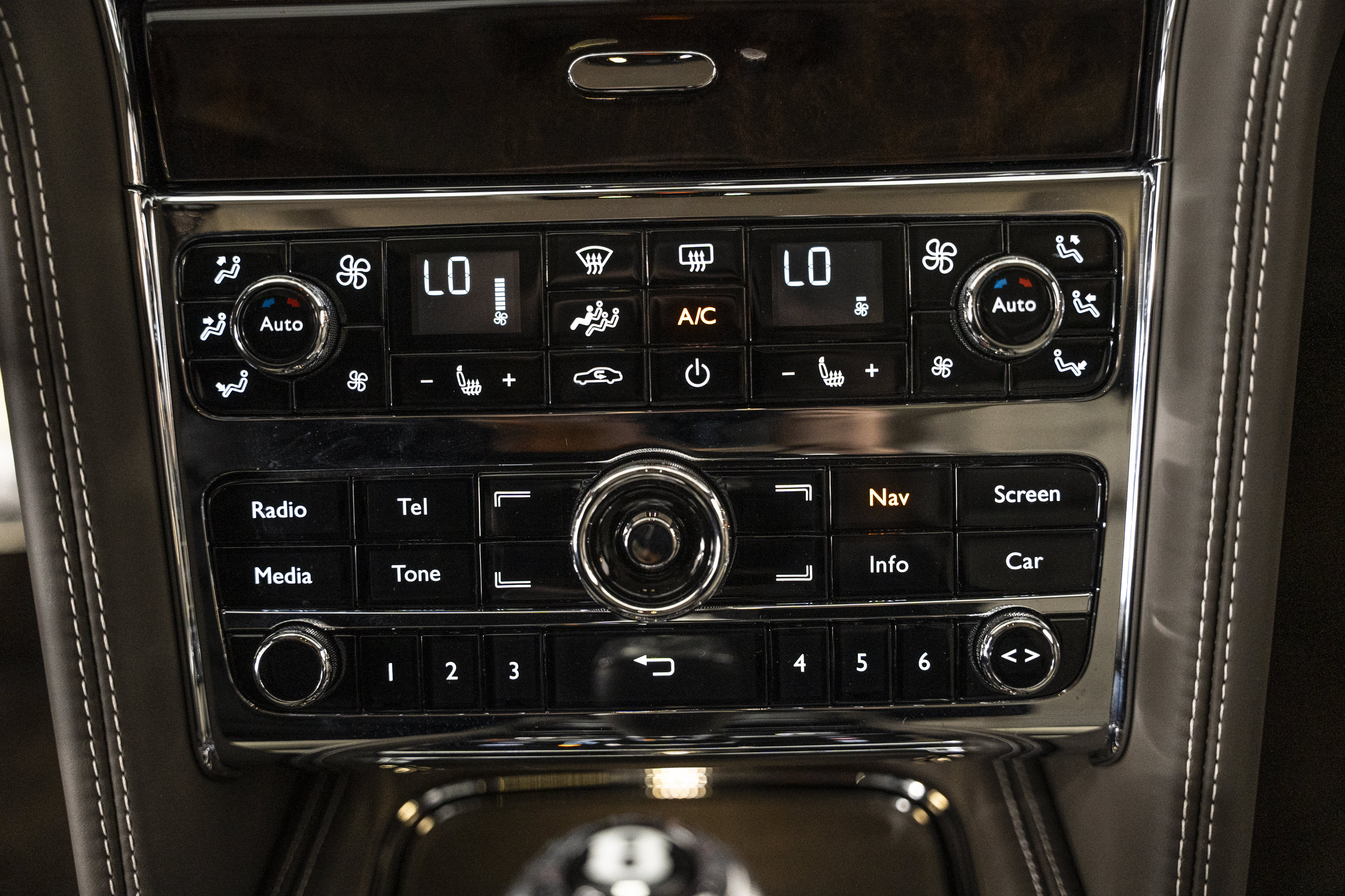 Used 2013 Bentley Mulsanne RWD image 51