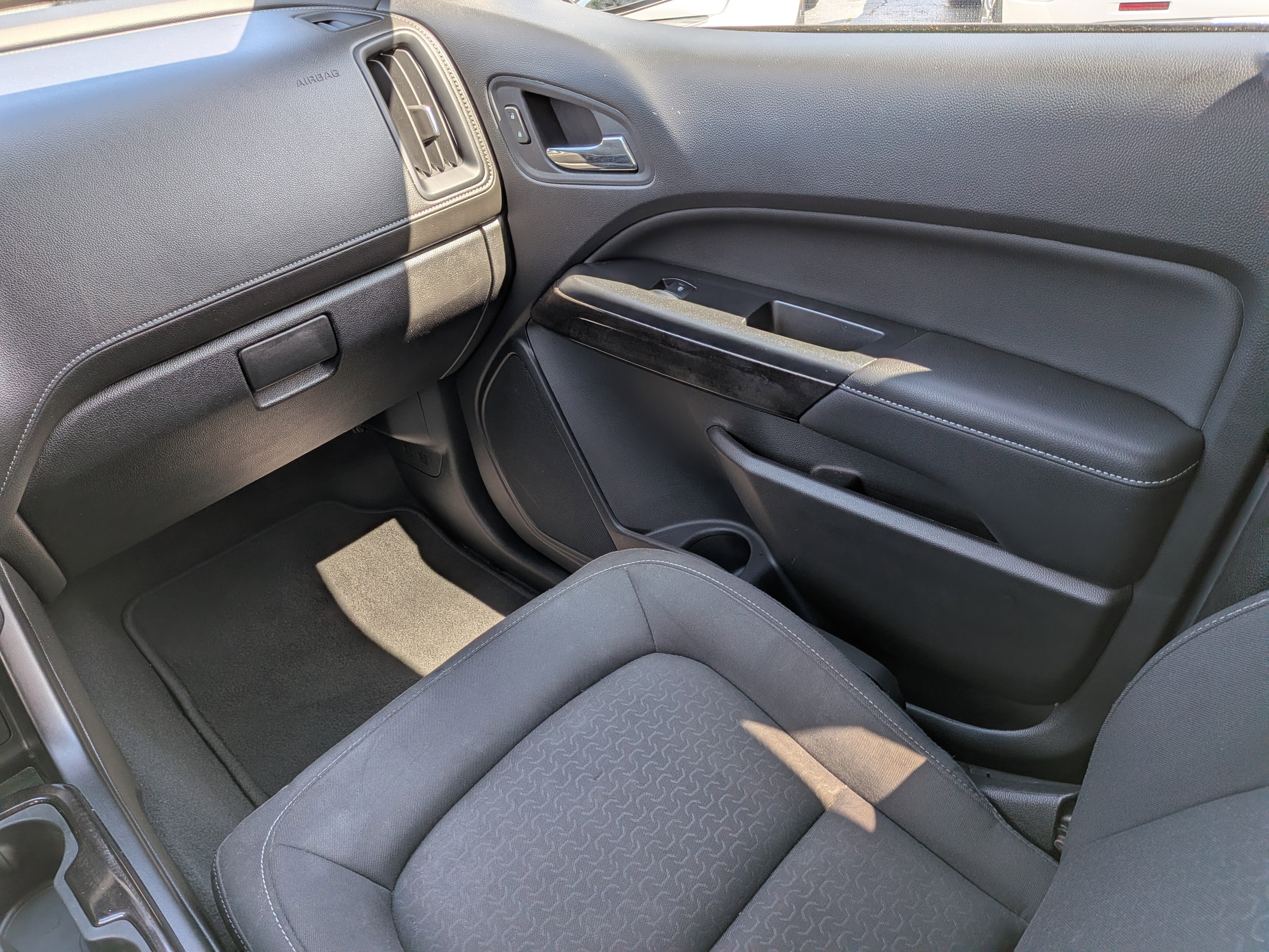 Certified 2019 GMC Canyon SLE w/ Elevation Edition RWD image 16