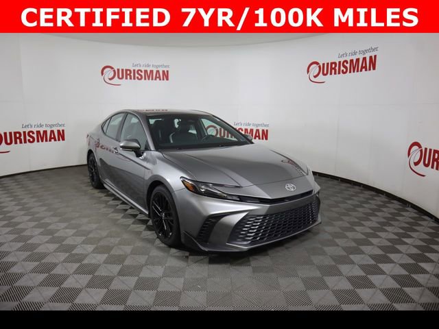 Used 2025 Toyota Camry SE FWD image 12