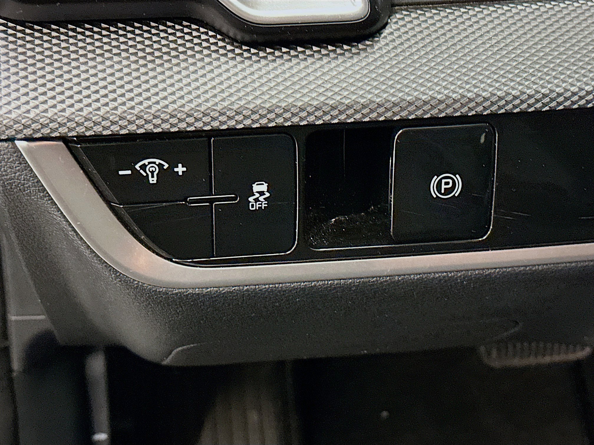 Used 2025 Kia Sportage LX image 17