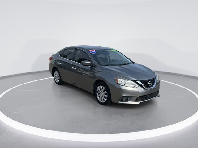 Used 2017 Nissan Sentra SV FWD image 1