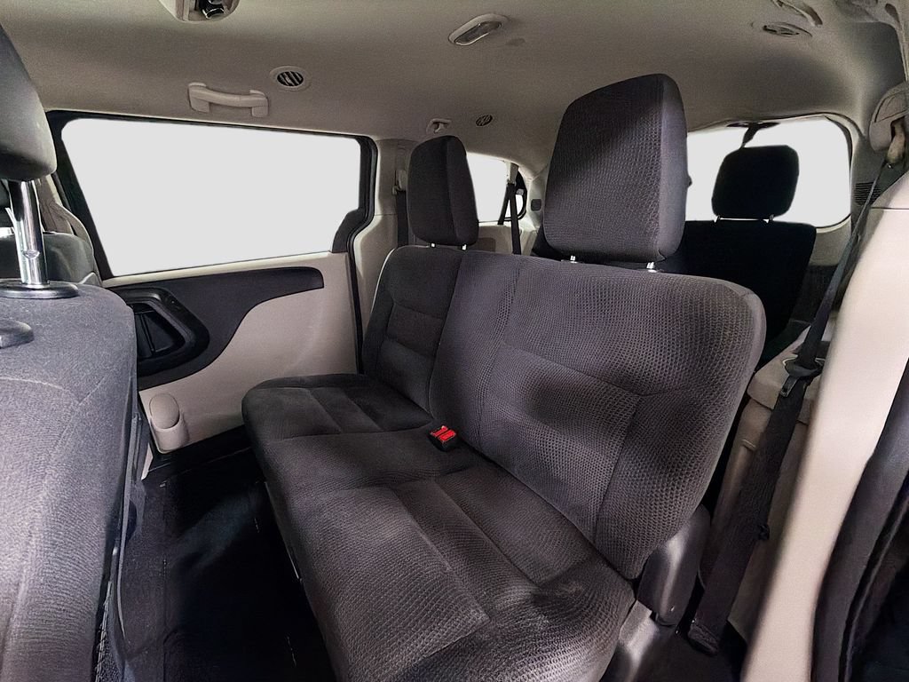 Used 2019 Dodge Grand Caravan SE w/ UConnect Hands-Free Group FWD image 23
