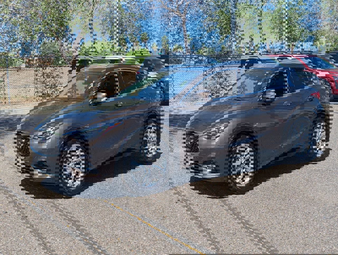 Certified 2019 INFINITI QX30 w/ Cargo Package image 2