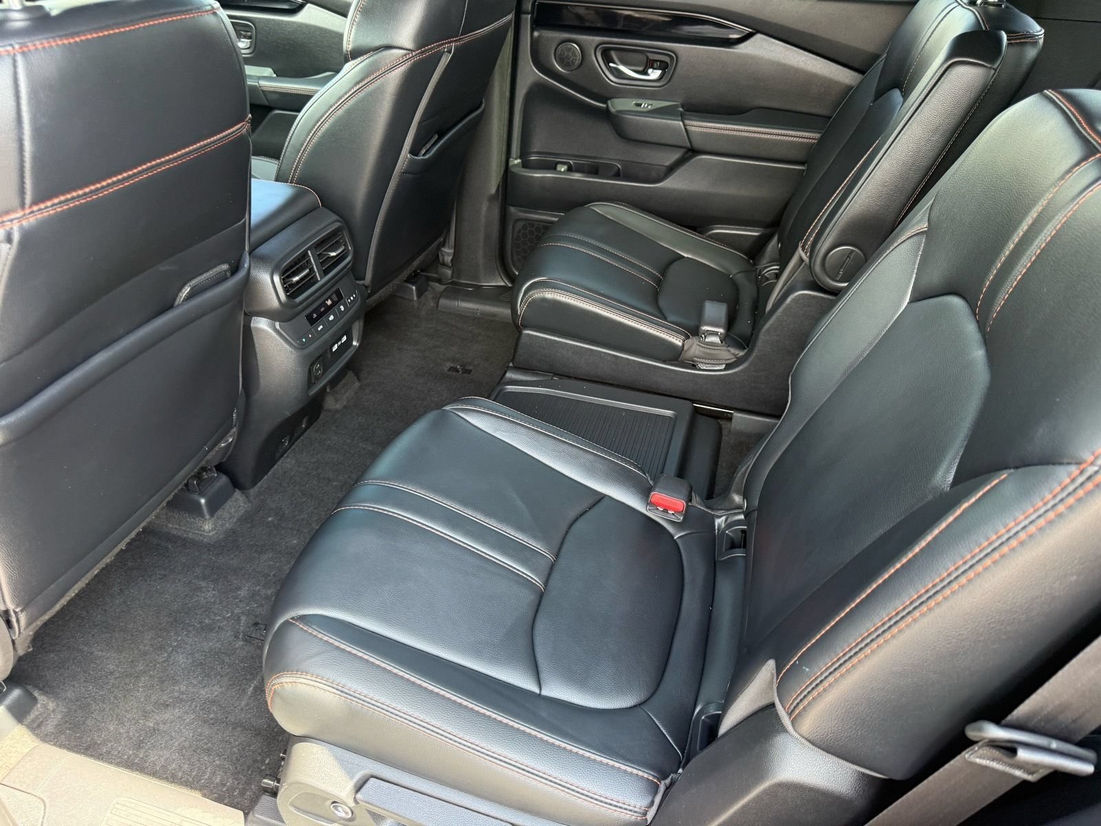 Certified 2023 Honda Pilot TrailSport image 28