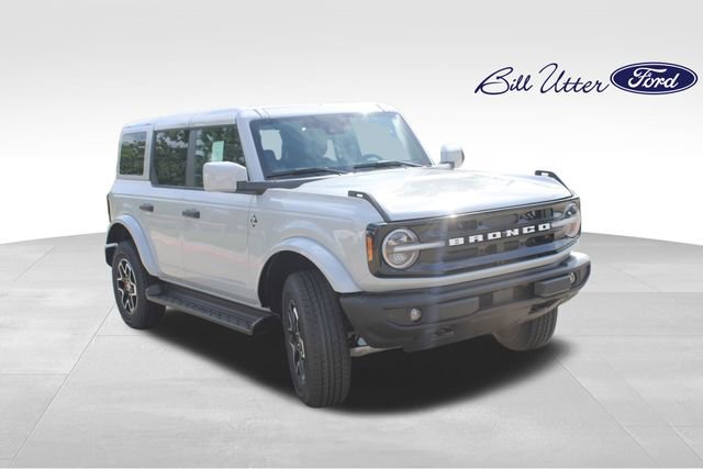 New 2026 Ford Bronco Outer Banks AWD/4WD image 2
