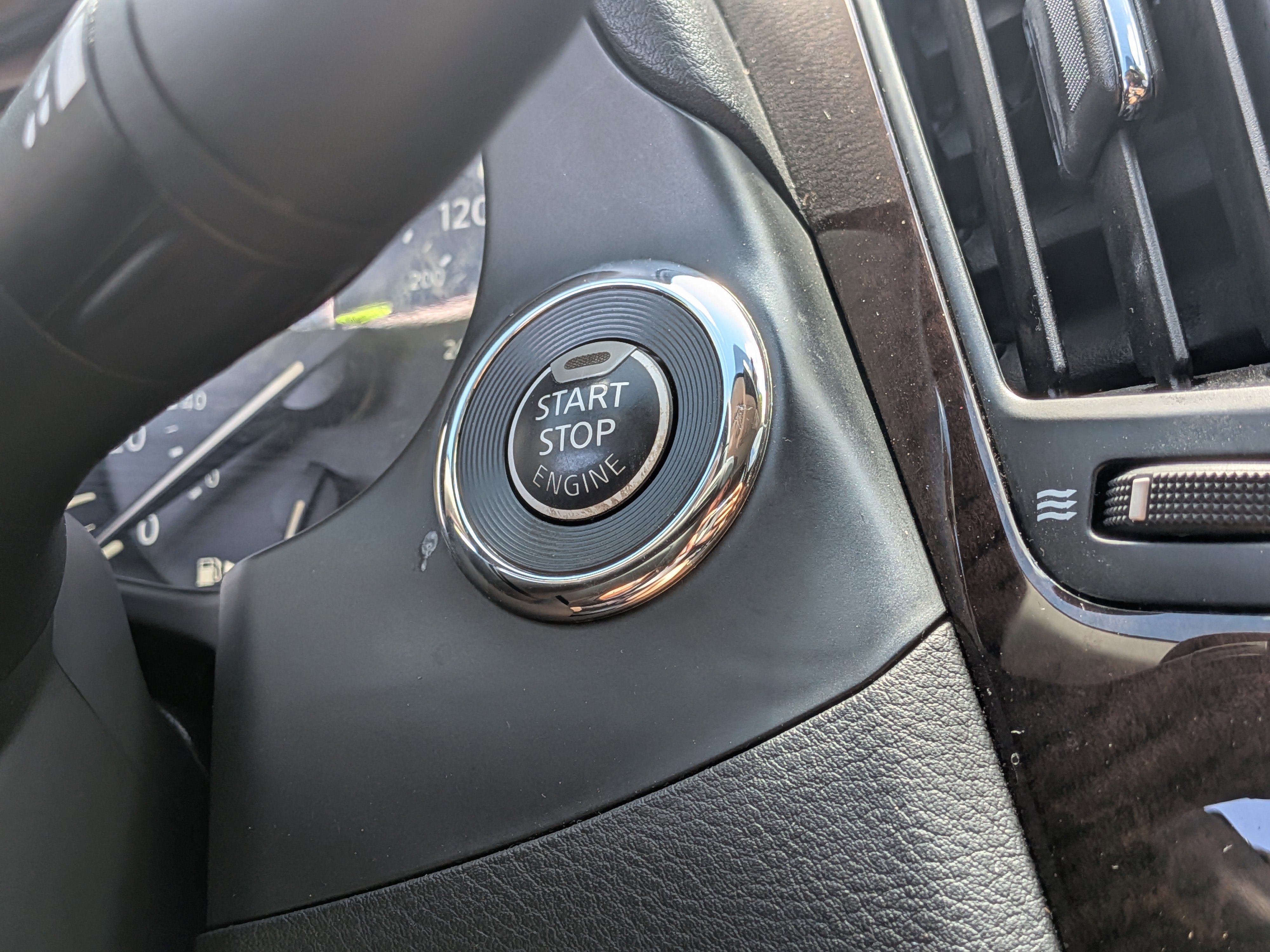 Used 2018 INFINITI Q50 Luxe w/ Cargo Package (L95) image 28