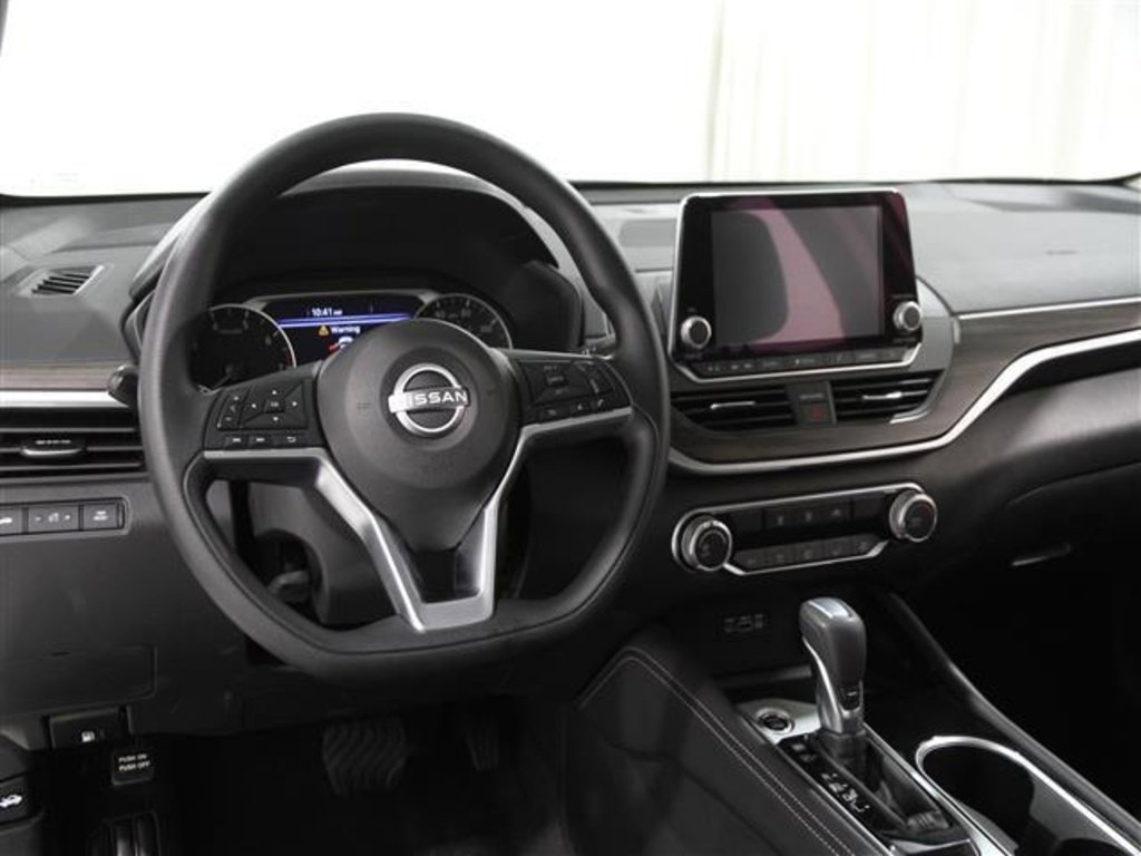 Used 2023 Nissan Altima 2.5 SV image 6