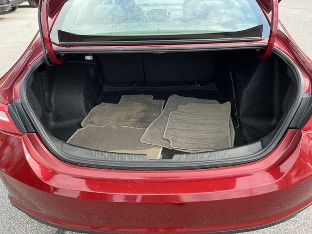 Used 2017 Chevrolet Malibu LT FWD image 21