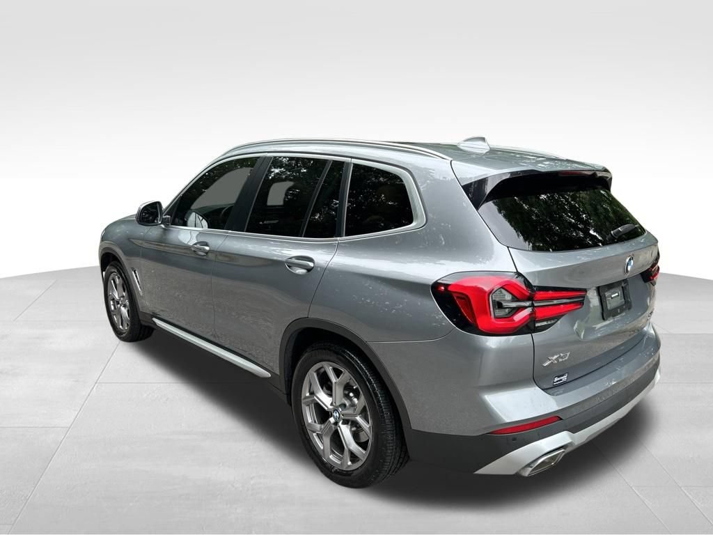 Used 2023 BMW X3 xDrive30i w/ Premium Package AWD/4WD image 3