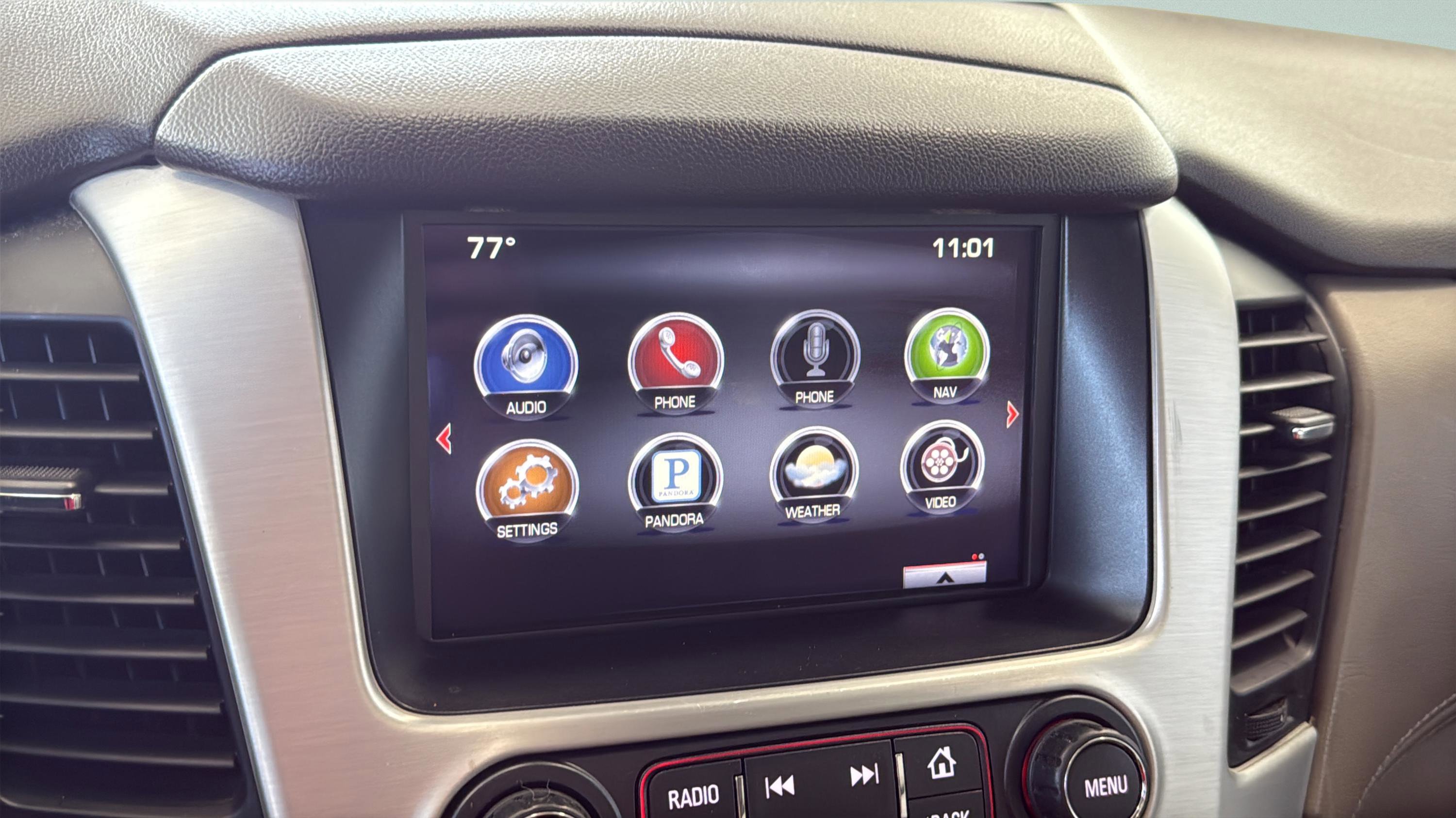 Used 2015 GMC Yukon SLT w/ Open Road Package RWD image 38