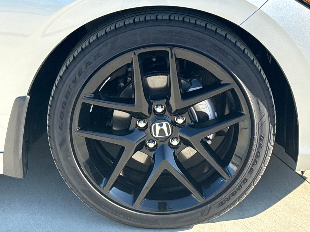 Certified 2025 Honda Civic Sport image 9