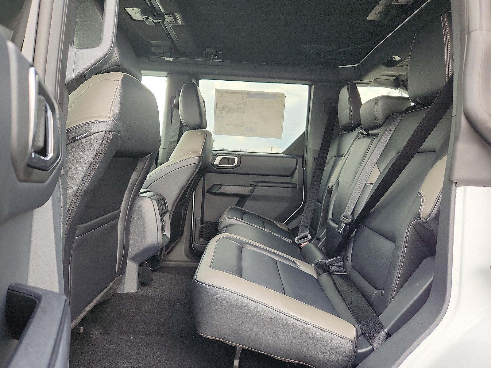 New 2026 Ford Bronco Outer Banks AWD/4WD image 6