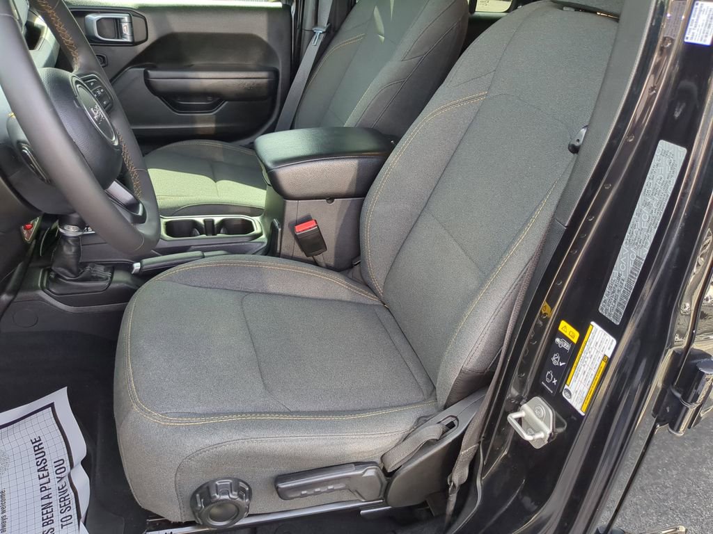 Used 2024 Jeep Wrangler Unlimited Sport AWD/4WD image 20