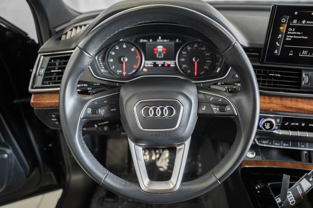 Used 2023 Audi Q5 2.0T Premium w/ Convenience Package AWD/4WD image 31