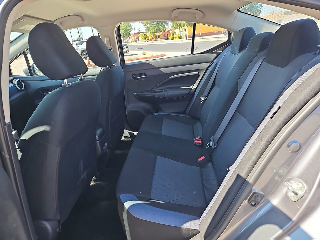 Used 2025 Nissan Versa SV FWD image 11