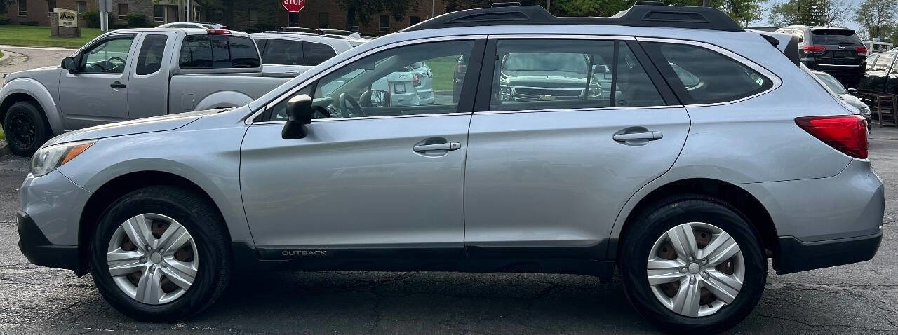 Used 2016 Subaru Outback 2.5i AWD/4WD image 5