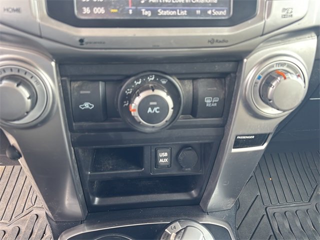 Used 2016 Toyota 4Runner SR5 Premium image 37