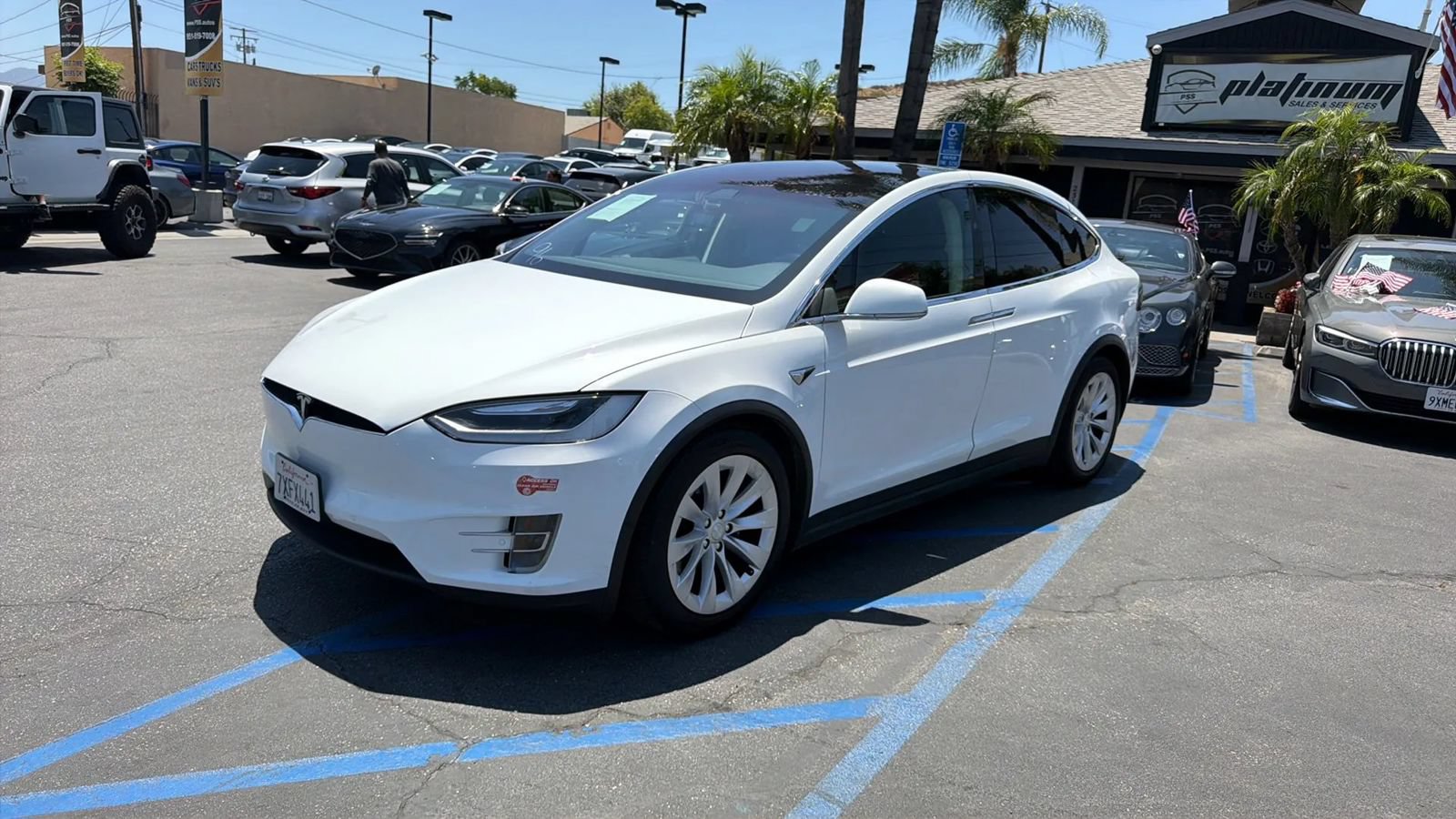 Used 2017 Tesla Model X 75D AWD/4WD image 3