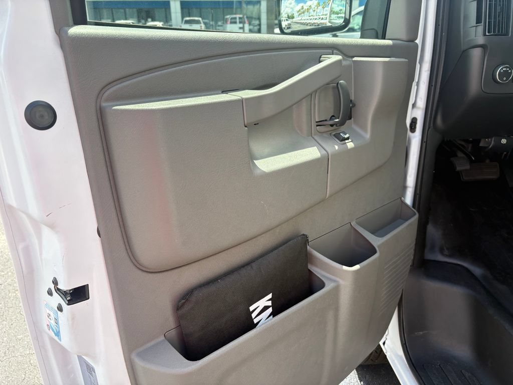 New 2025 Chevrolet Express 3500 w/ Power Convenience Package RWD image 9