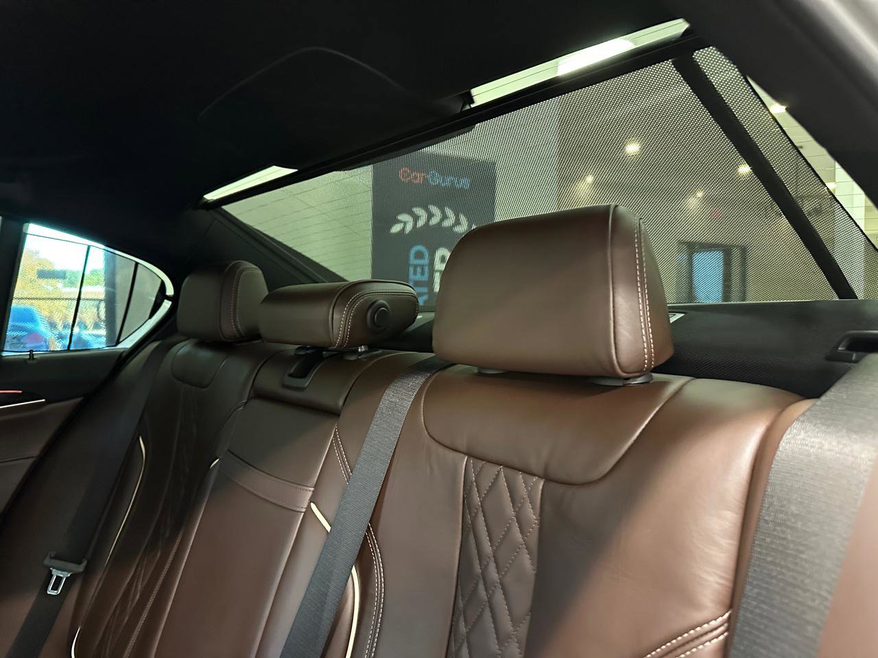 Used 2018 BMW M550i xDrive AWD/4WD image 26