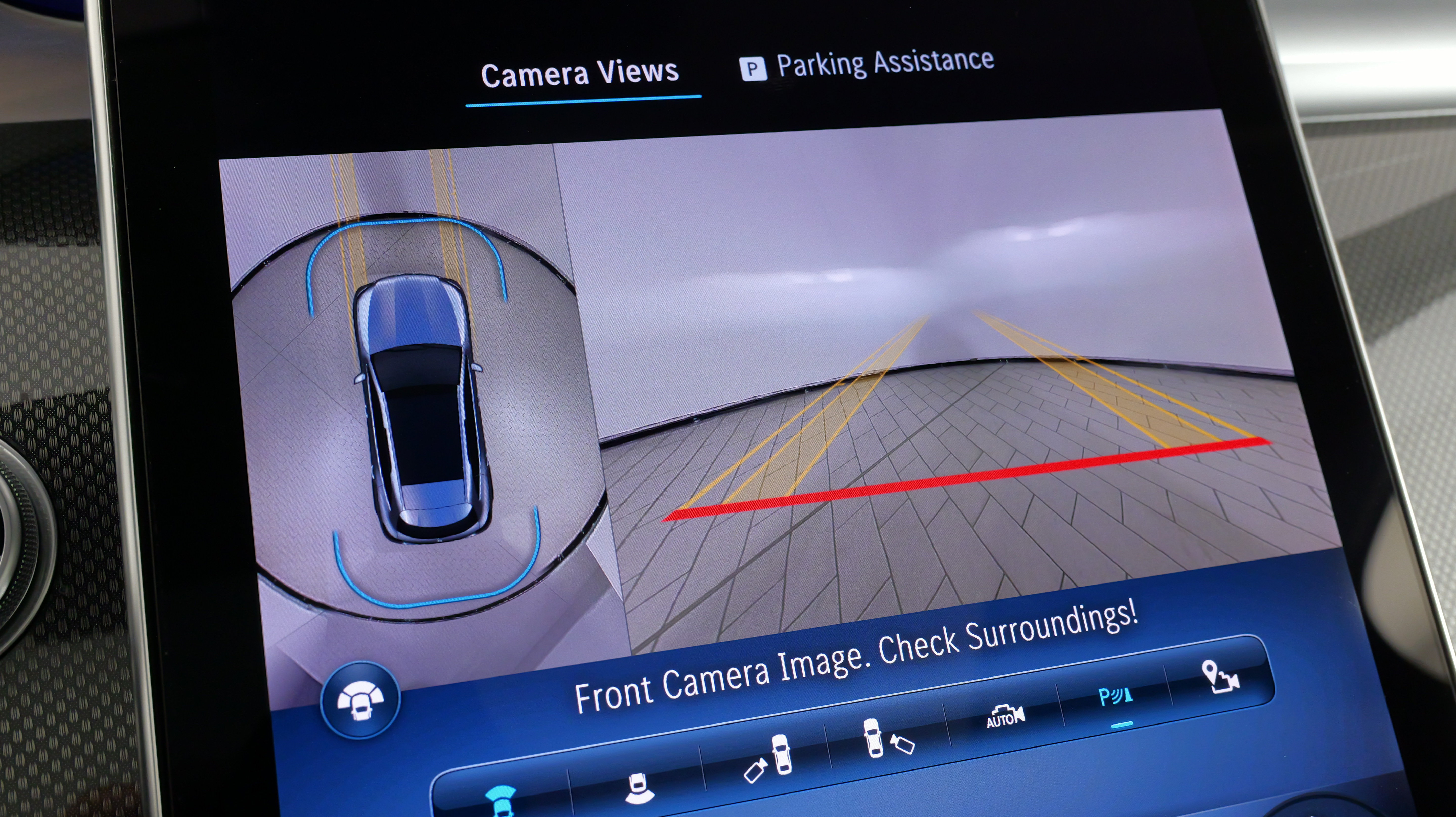 Used 2024 Mercedes-Benz GLC 300 4MATIC image 46