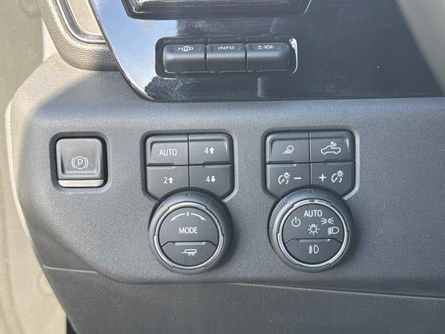 Used 2023 Chevrolet Silverado 1500 ZR2 w/ Technology Package AWD/4WD image 33