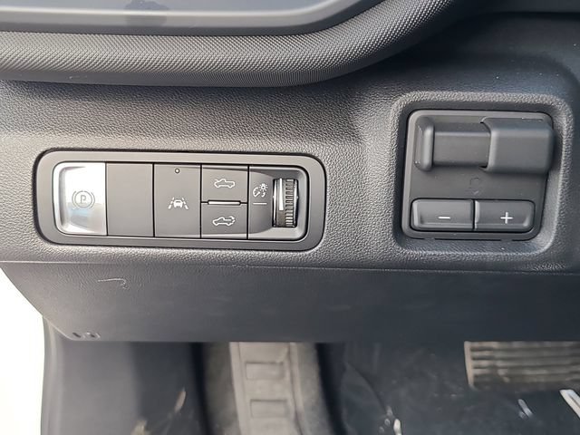 New 2026 Chevrolet Silverado EV LT w/ Plus Package AWD/4WD image 17