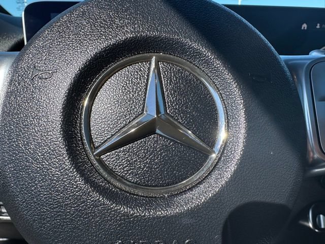 Used 2021 Mercedes-Benz GLB 35 AMG 4MATIC image 29